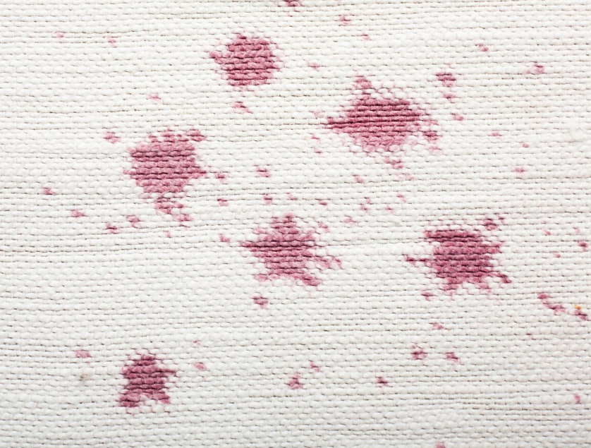 tâches rouge